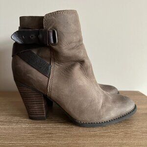 Aldo Brown Leather Ankle Boots Womens Size 8 Wrap Detail